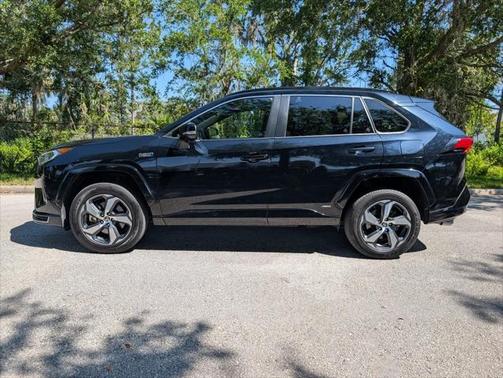 2021 Toyota RAV4 Prime SE
