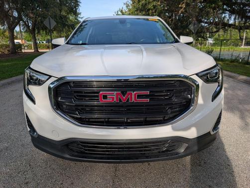 Summit White 2018 GMC Terrain SLE