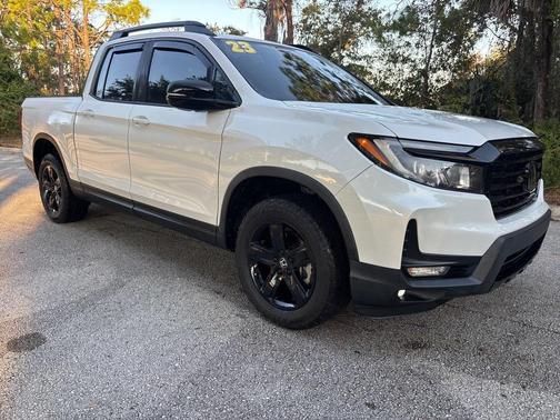 2023 Honda Ridgeline Black