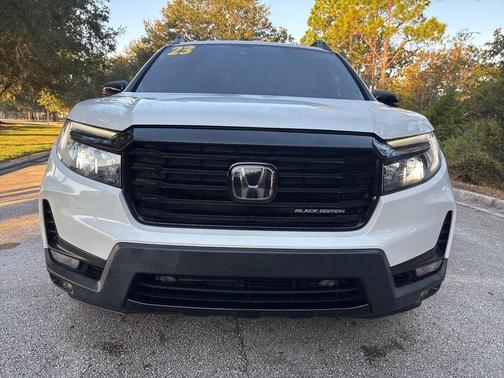 2023 Honda Ridgeline Black