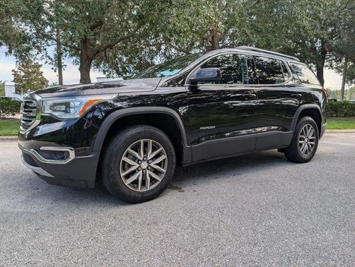 2019 GMC Acadia SLE-2