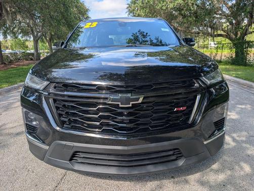 Mosaic Black Metallic 2023 Chevrolet Traverse RS