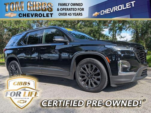 Mosaic Black Metallic 2023 Chevrolet Traverse RS