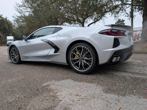 Blade Silver Metallic 2026 Chevrolet Corvette Stingray w/2LT