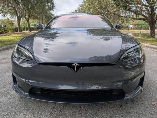 2022 Tesla Model S Base