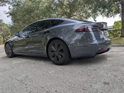 2022 Tesla Model S Base