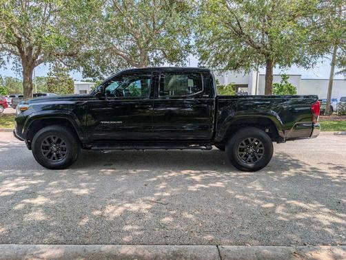 Midnight Black Metallic 2021 Toyota Tacoma SR5