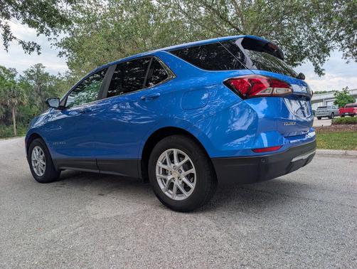 Riptide Blue Metallic 2024 Chevrolet Equinox 1LT