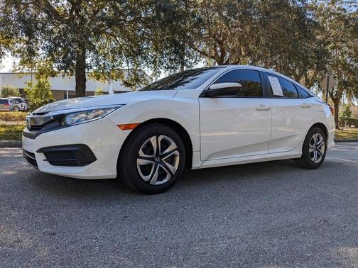 Photo 3 of 22 of 2017 Honda Civic LX