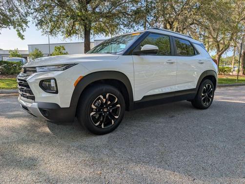 Summit White 2023 Chevrolet Trailblazer LT