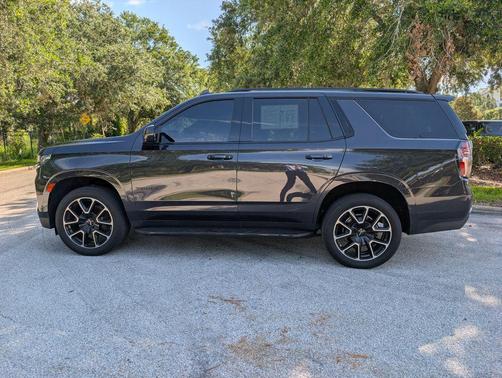 Dark Ash Metallic 2023 Chevrolet Tahoe 2WD RST