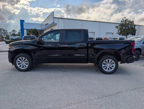 Black 2026 Chevrolet Silverado 1500 Custom