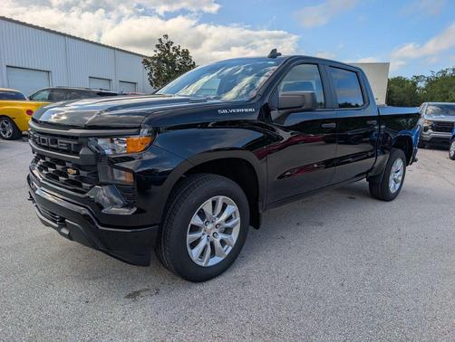 Black 2026 Chevrolet Silverado 1500 Custom