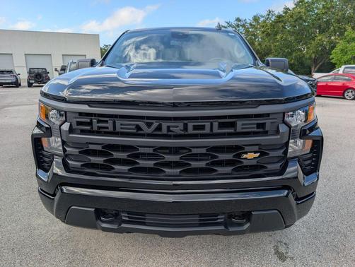 Black 2026 Chevrolet Silverado 1500 Custom