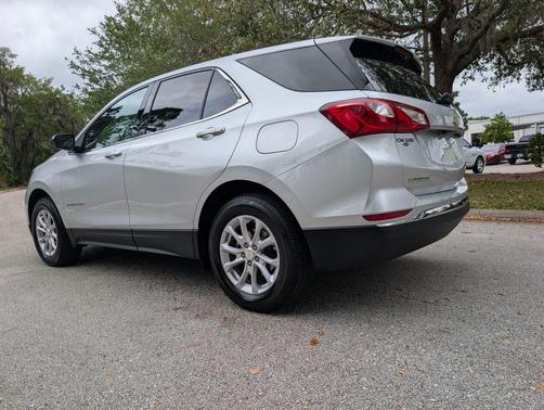 Silver Ice Metallic 2019 Chevrolet Equinox 1LT