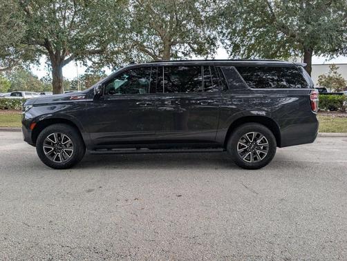 2023 Chevrolet Suburban 4WD Z71