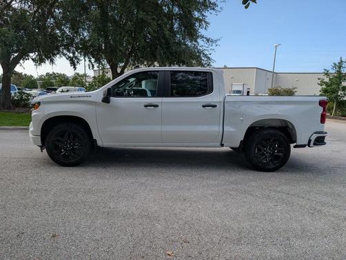 2025 Chevrolet Silverado 1500 Custom