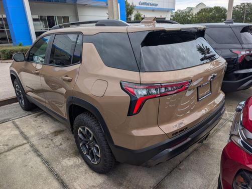 Autumn Harvest Metallic 2027 Chevrolet Equinox FWD ACTIV