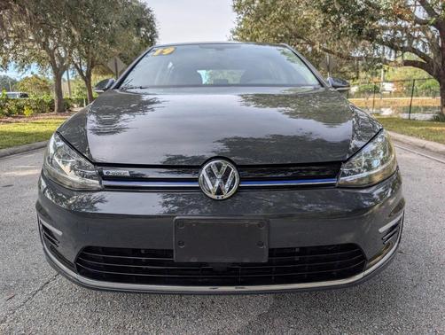 2019 Volkswagen e-Golf SE