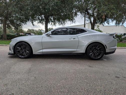 Silver Ice Metallic 2019 Chevrolet Camaro ZL1