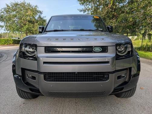 2022 Land Rover Defender 90 X-Dynamic SE