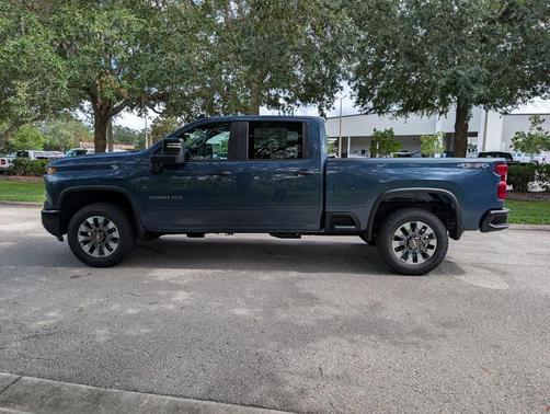 2025 Chevrolet Silverado 2500 Custom