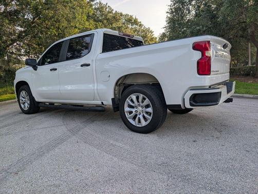 Summit White 2022 Chevrolet Silverado 1500 Limited Custom