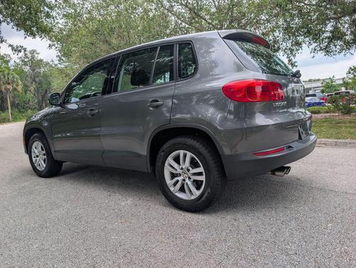 Pepper Gray Metallic 2013 Volkswagen Tiguan S