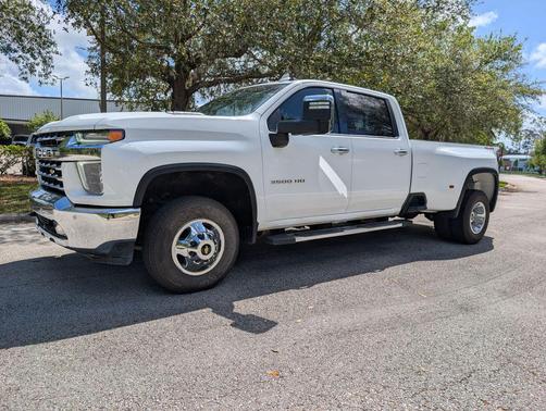 Summit White 2022 Chevrolet Silverado 3500 LTZ