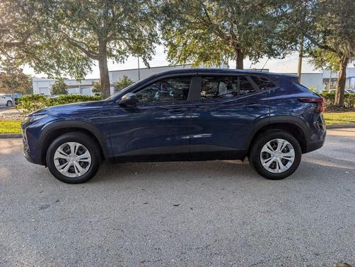 2024 Chevrolet Trax LS