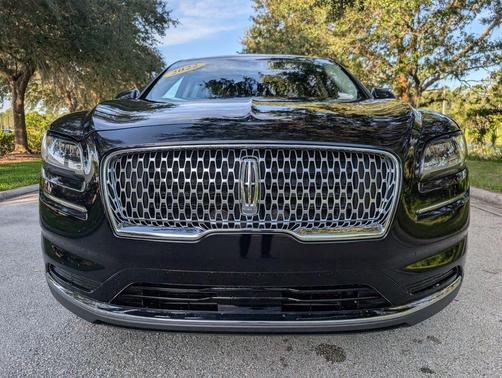 2022 Lincoln Nautilus Standard