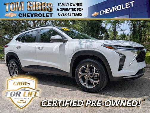 Summit White 2024 Chevrolet Trax LT