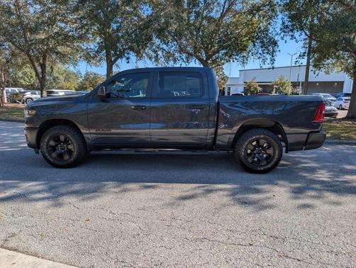 2025 RAM 1500 Warlock Crew Cab 4x4 5'7' Box