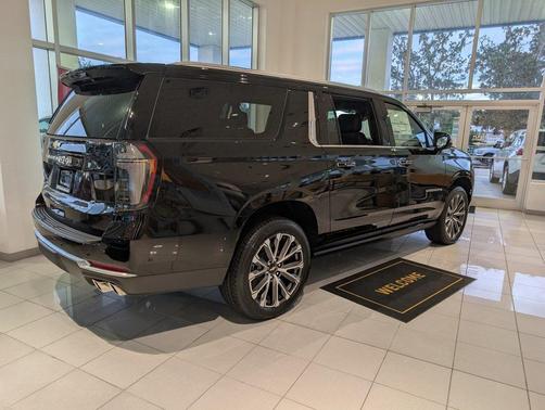 2026 Chevrolet Suburban High Country, 4WD
