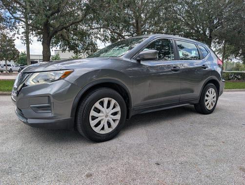 Gun Metallic 2019 Nissan Rogue S