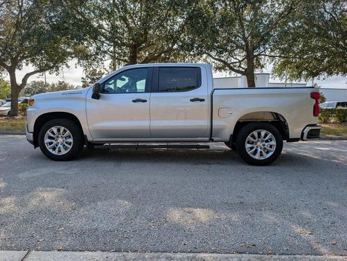 2022 Chevrolet Silverado 1500 Custom