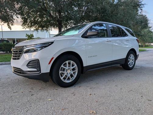 2022 Chevrolet Equinox LS