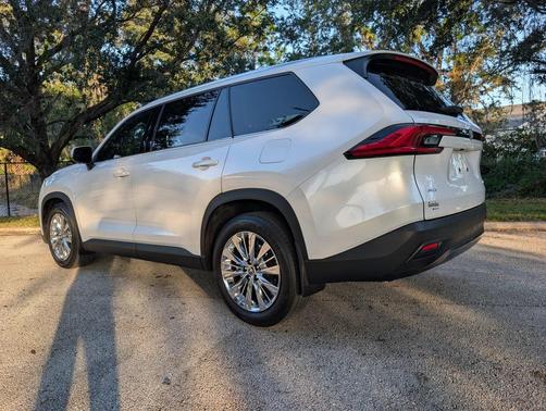 2024 Toyota Grand Highlander Platinum