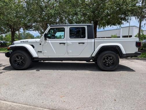 2021 Jeep Gladiator Willys 4x4