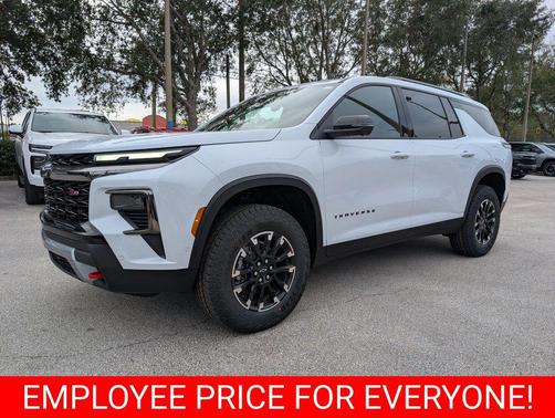 Polar White Tricoat 2026 Chevrolet Traverse AWD Z71