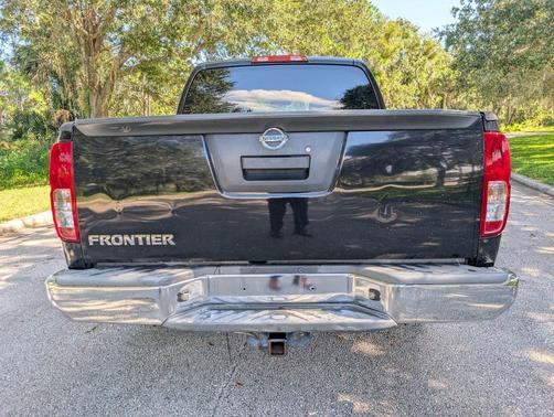 2013 Nissan Frontier S