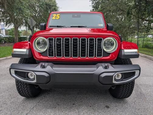 2025 Jeep Wrangler 4-Door Sahara 4x4