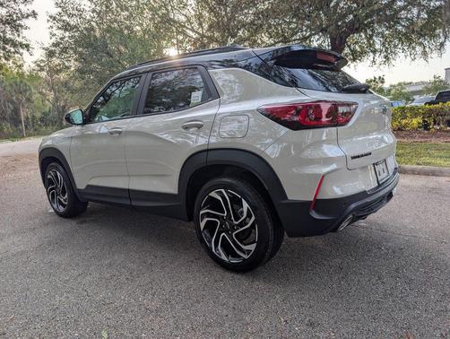 White Sands 2026 Chevrolet Trailblazer RS