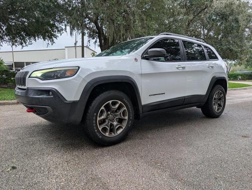 2020 Jeep Cherokee Trailhawk