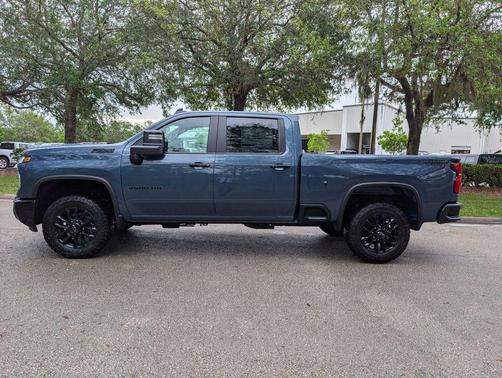 Lakeshore Blue Metallic 2026 Chevrolet Silverado 2500 LT