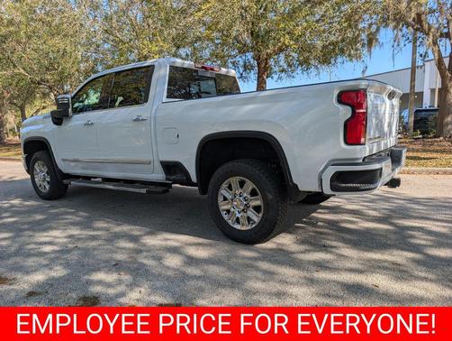Polar White Tricoat 2026 Chevrolet Silverado 2500 High Country