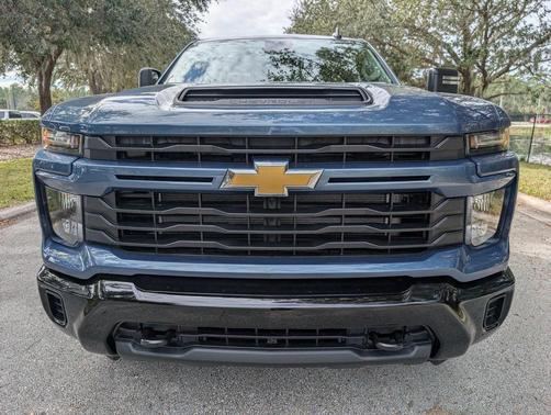 2026 Chevrolet Silverado 2500 Custom