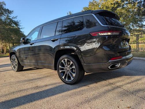 2022 Jeep Grand Cherokee L Overland