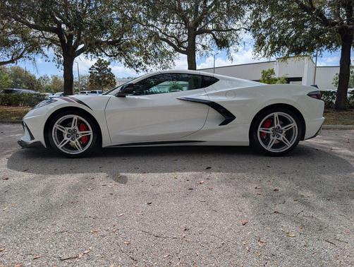 2023 Chevrolet Corvette Stingray w/2LT