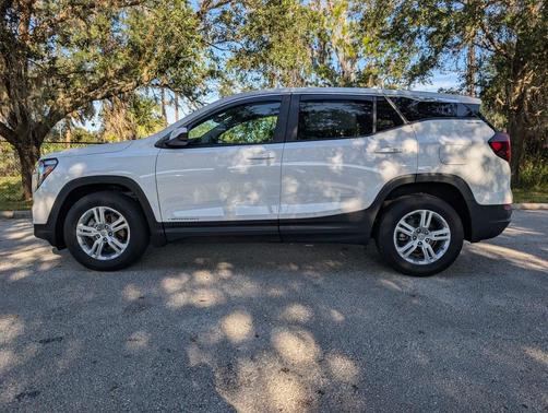 2022 GMC Terrain SLE